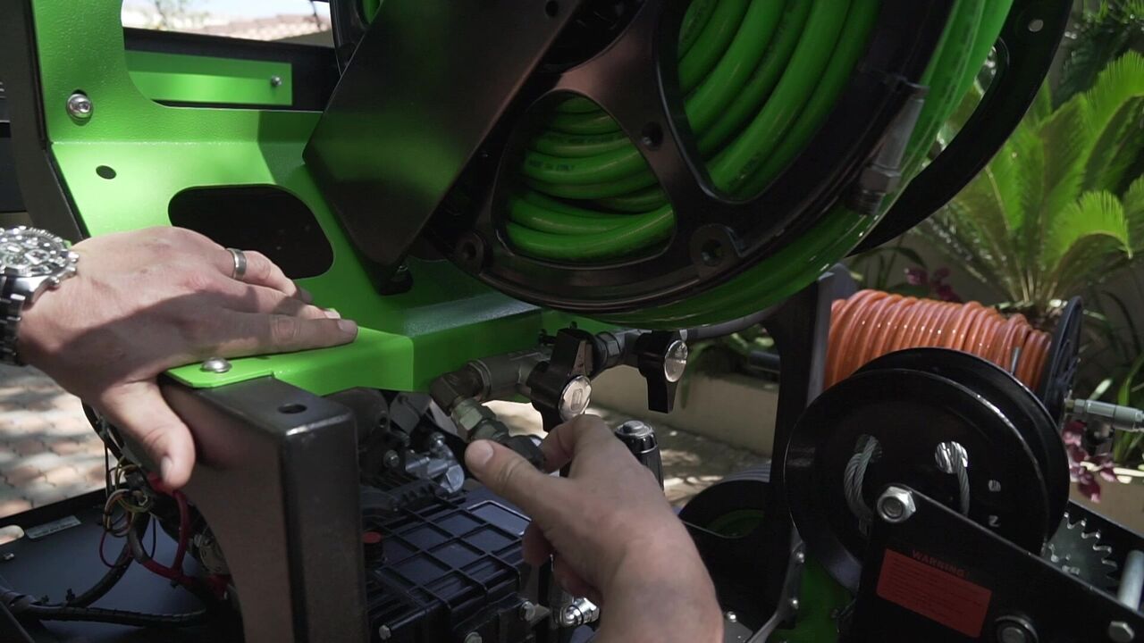 Jet Blasting in action 4