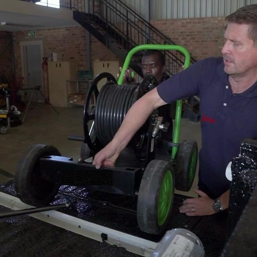 Jet Blasting loading nuwe logo